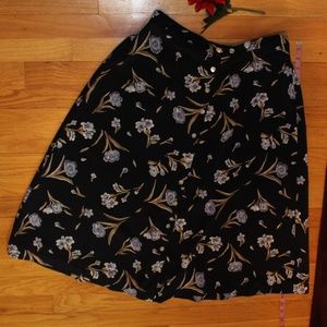 Maggie Lawerence Front Button Skirt Size Large